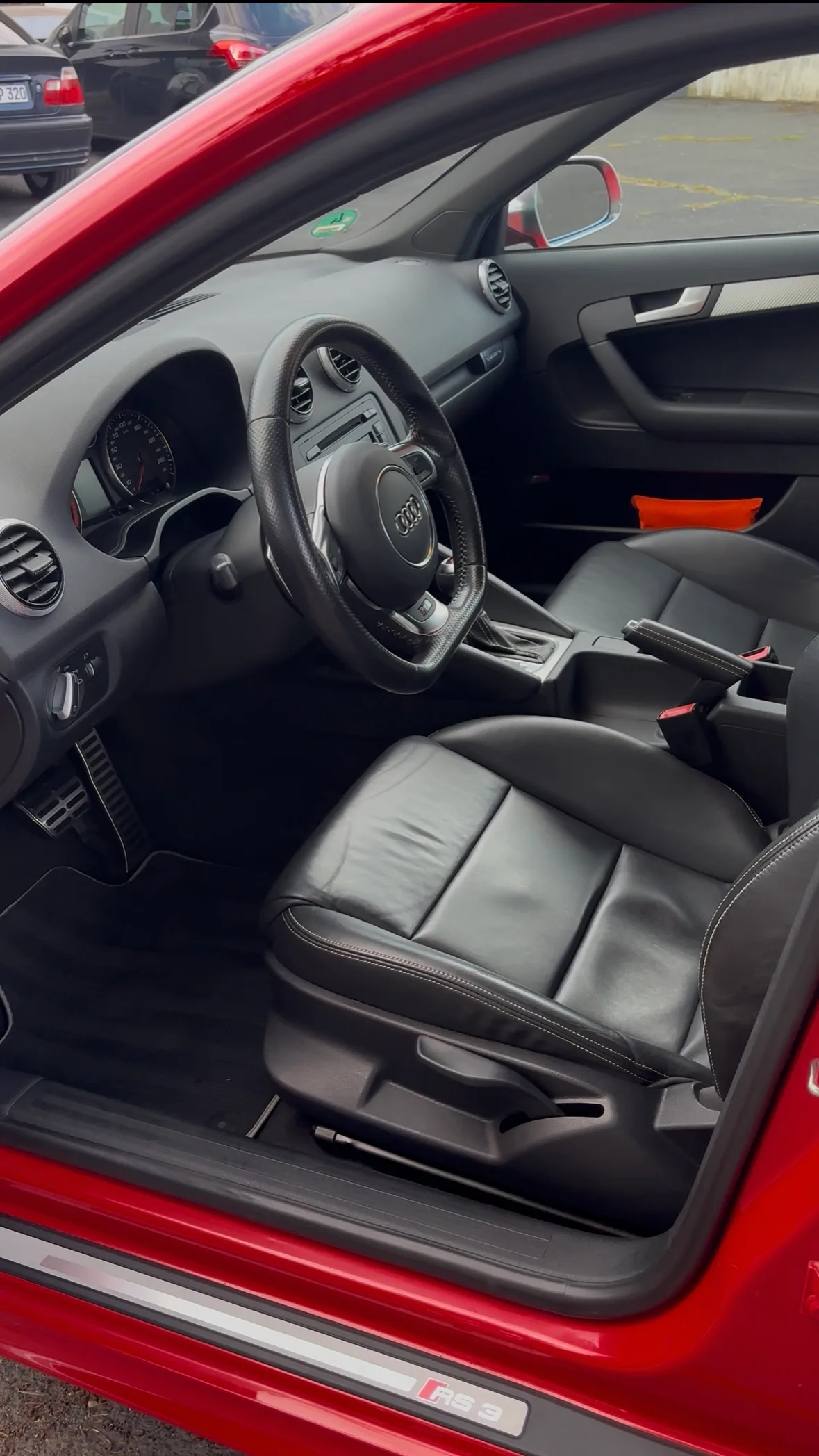 Audi RS3 · Ledersitz-Tiefenreinigung